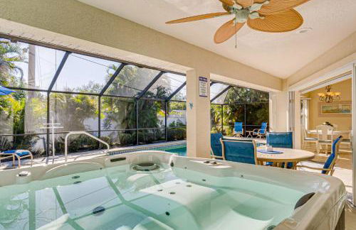 Beachy Port Charlotte Home with Hot Tub and Pool! - Foto 1