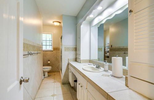 Walk to Graceland Spacious Memphis Home! - Foto 14