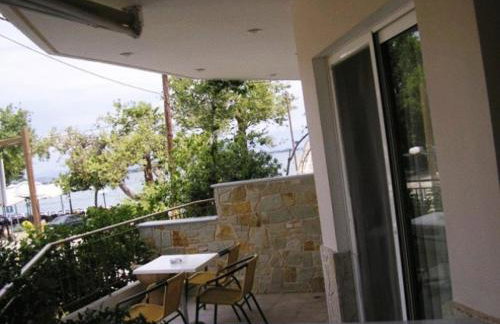 Lerna Rooms - Photo 36