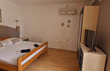 Apartmani Dutković - Foto 26