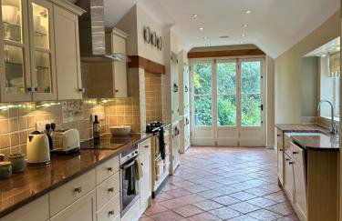 Perfectly Positioned Hambleden House - Foto 7