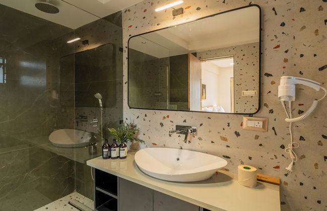 ELIVAAS Kamerios Regalia 2BHK Apartment - Photo 42