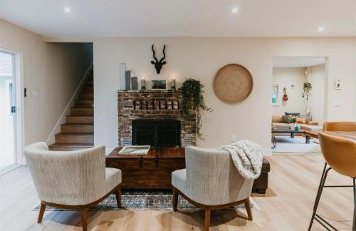 Spacious Cozy and Renovated Mountain Retreat - Foto 19