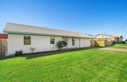 Family home with private pool and game room close to the beach - Foto 35