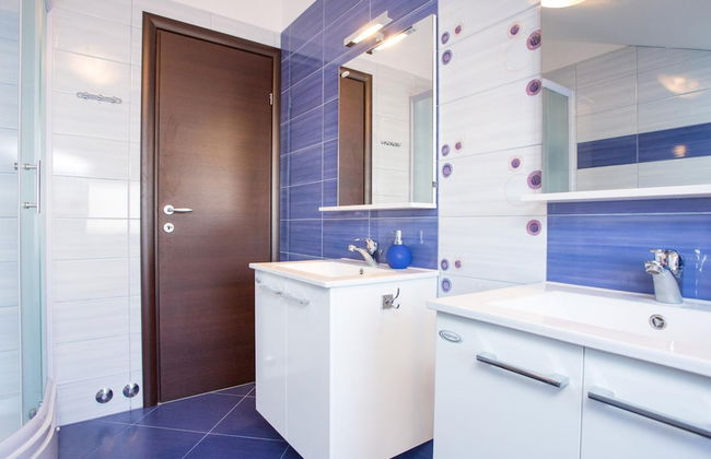 Scenic Elegant Apartments Krk With Balcony and Pool - Photo 53