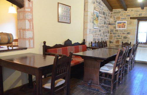 Ellinospito - Photo 28