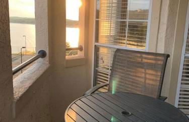 Island Escape|Sunsets| HotTub| Lake|Free Parking - Foto 33