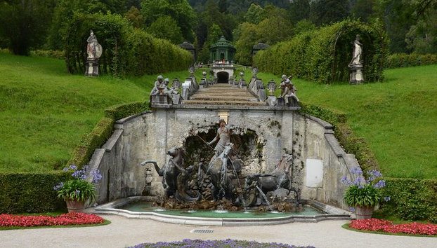 Palacio Linderhof, Oberammergau + Ettal desde Innsbruck, privat Tour - Foto 5, Fuente Linderhof