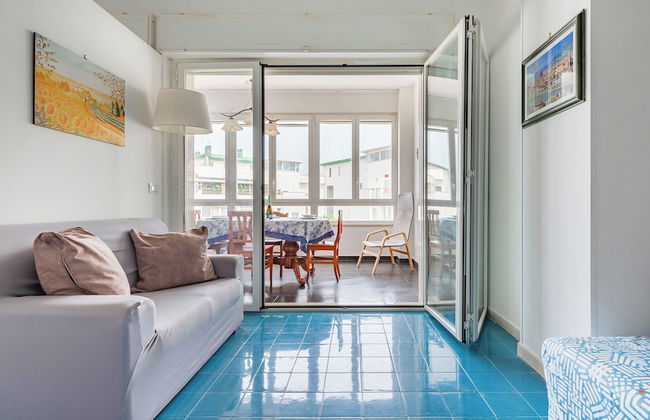 Sea Tower Apartment Bari sea Front - Photo 7