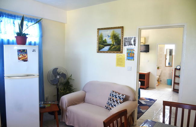 Louislyn Apartments - Photo 24