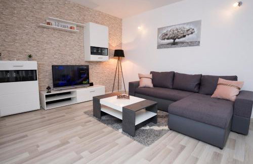 Holiday House M&A&K with swimming pool - Foto 23