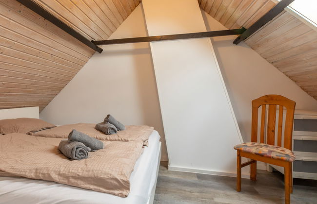 2 bedroom House in Schoondijke with garden and terrace - Photo 6