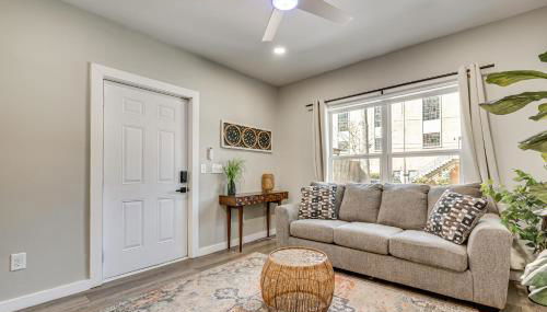 1 Mi to Beltline Access Quiet Getaway with Patio - Foto 5