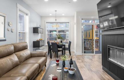 Rooftop Deck w Hot Tub Near Dining Ski Slopes The Lookout by AvantStay - Photo 3