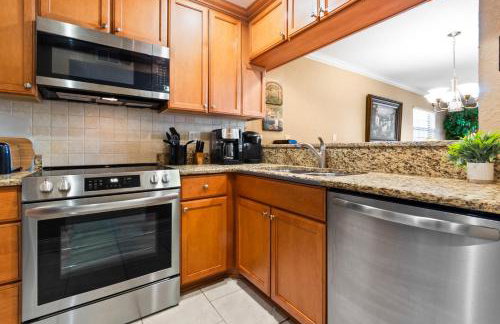 Ola Grande - Beachside Condos with Pool next to Cocoa Beach Pier - Foto 19