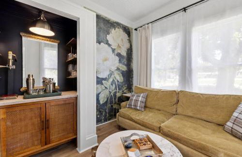 Cozy Cottage in the Heart of Johnson City - Foto 6