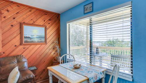 Waterfront Duplex with Dock and Views Near Town! - Foto 5