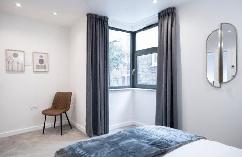 Newly Furnished Apt w/ Patios - Hampstead Heath - Foto 20