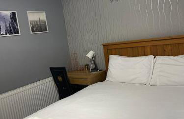 Chic 2 Bed Apartment with Free Parking- Recently Redecorated, 10 Minutes to City Centre - Foto 21