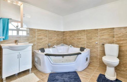 Awesome Home In Donja Zelina With Wifi - Foto 46