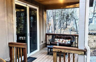 Relax & Recharge in Cozy Pinetop 2BR Retreat - Foto 19