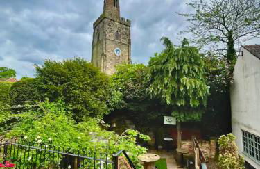Rooftop One-Bedroom Apartment Near East Midlands Airport - Foto 8