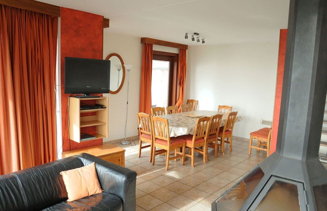 Holiday Home in Somme-leuze With Pool & Sauna - Foto 19