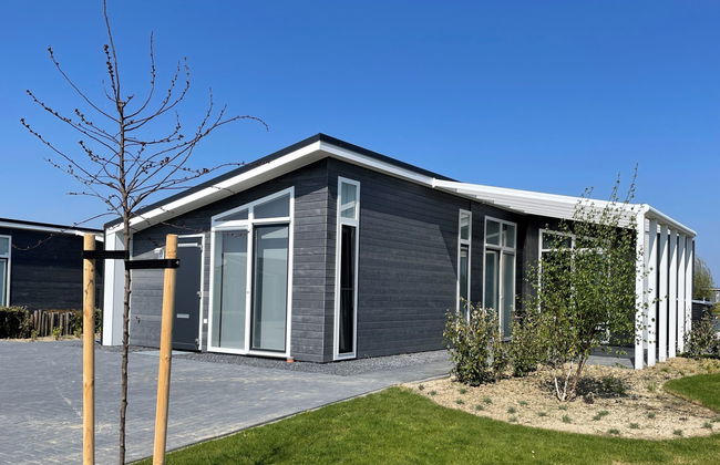 3 bedroom House in Wemeldinge with garden and terrace - Photo 1