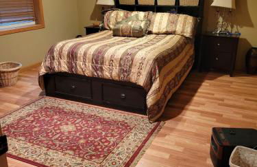 Roomy Vacation Rental for Two with a Private Bathroom near Cedar Rapids, Iowa - Foto 8