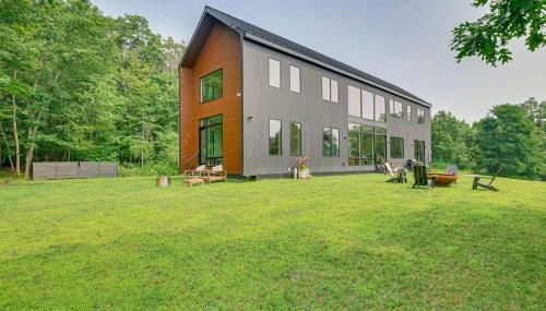 On-Site Sledding! Hudson Valley Winter Escape - Foto 1