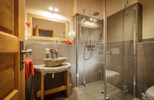 Luxus Ferienhäuser Chalets zum Ilsetal mit Kamin & Sauna in Ilsenburg im Harz - Foto 37