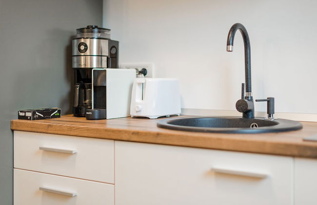 Essenza Charming Two BedRoom Apartment - Photo 34