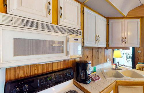 Long Island Village Unit 214 - Foto 15