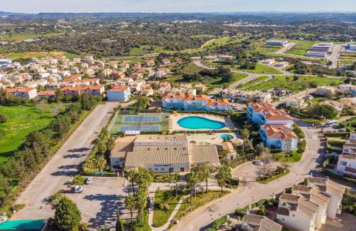 T2 Oásis Parque, Piscinas, Jacuzzi e ténis! - Foto 14