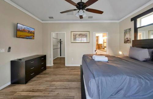 Salty Heated Pool Escape - Nearby Beach - Photo 29