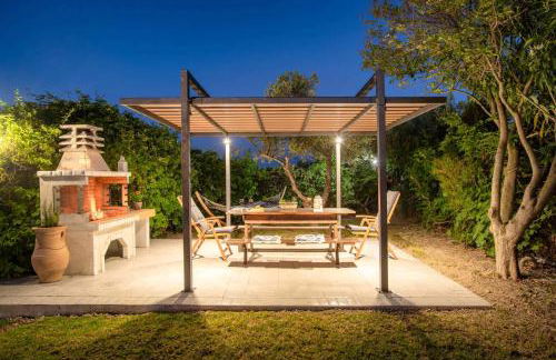 Majestic Villa - Photo 46