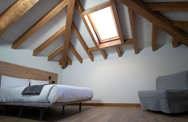 Apartamentos Puerta de Occidente - Photo 6