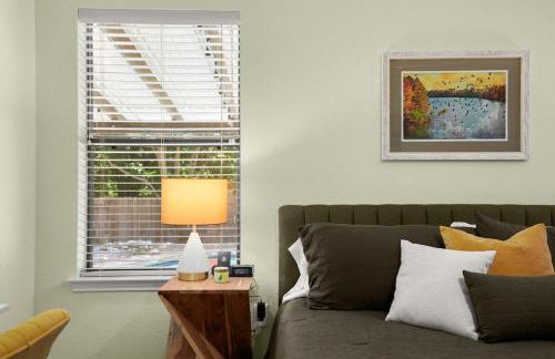 Poolside Oasis, Peaceful Retreat -20 min to Austin - Foto 33