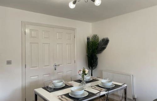 Spacious 4 Large Bedrooms Thurrock Grays 3 baths 1 ensuite Netflix Free Parking - Foto 31