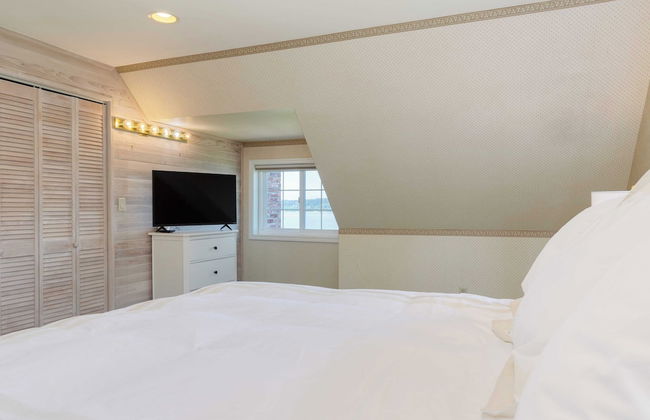 Colonial Bluff House Above the Sea by Avantstay - Foto 30