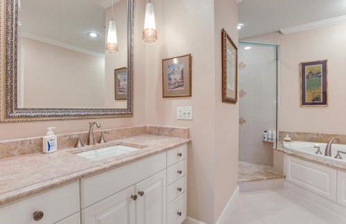 Extended-Stay Oasis! Prime St Pete Home with Office - Foto 25