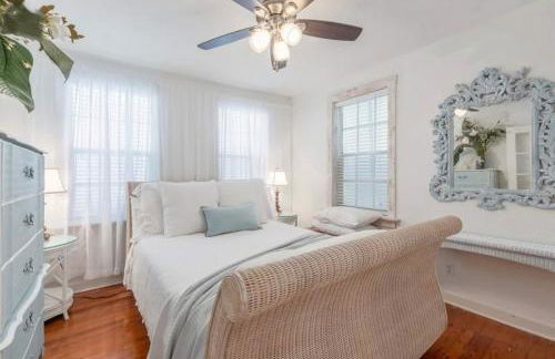 Tropical Designer House in Heart of Antique Row WPB - Foto 15