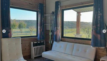 Private Retreat with Pond, Pool and Hot Tub - Foto 5