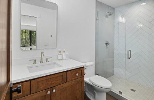 Old Grove Retreat in Suncadia- Gourmet Kitchen, Hot Tub, BBQ, Firepit, Outdoor Seating, Smart TVs, Hi-speed Wi-Fi - Foto 32