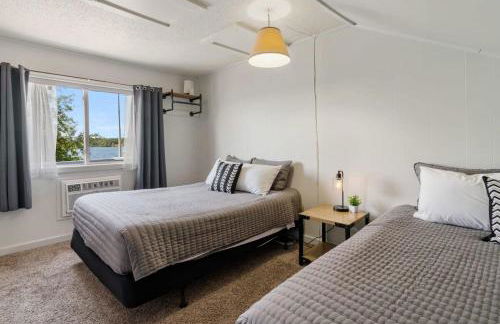 Fife Lake Lodge 2BR Loft with Kitchen & Lake Views - Foto 15