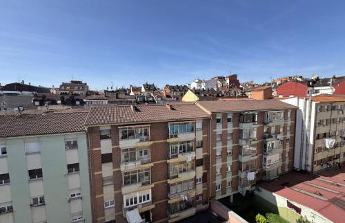 Oviedo desde el corazón de la ciudad VUT-6684-AS - Foto 4