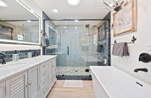 Smiling Otter Retreat! Waterfront/pool/spa/games! - Foto 65