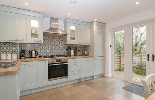 Honeypot Cottage - Photo 10