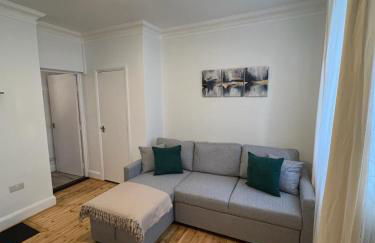 1 Bed Apartment - Centrally Located In The Heart of Westminster - Photo 2