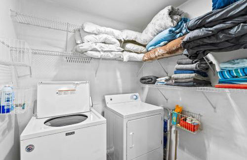 Lilburn Gateway with Game Loft, Fire Pit, Stone Mountain - Foto 65